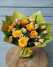 Букет цветов из:  Альстромерии и Розы в Воротынске