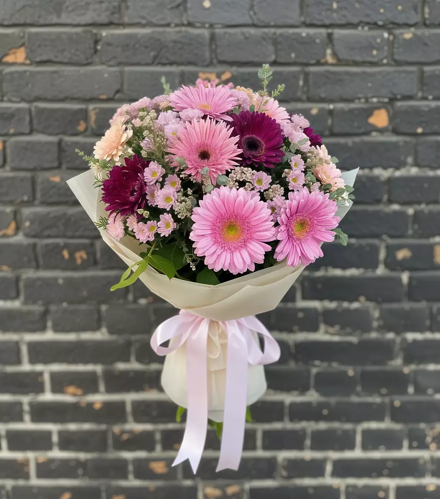 Букет цветов из: Герберы и Хризантемы в Воротынске