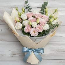 Букет цветов из:  Лизиантусы в Воротынске