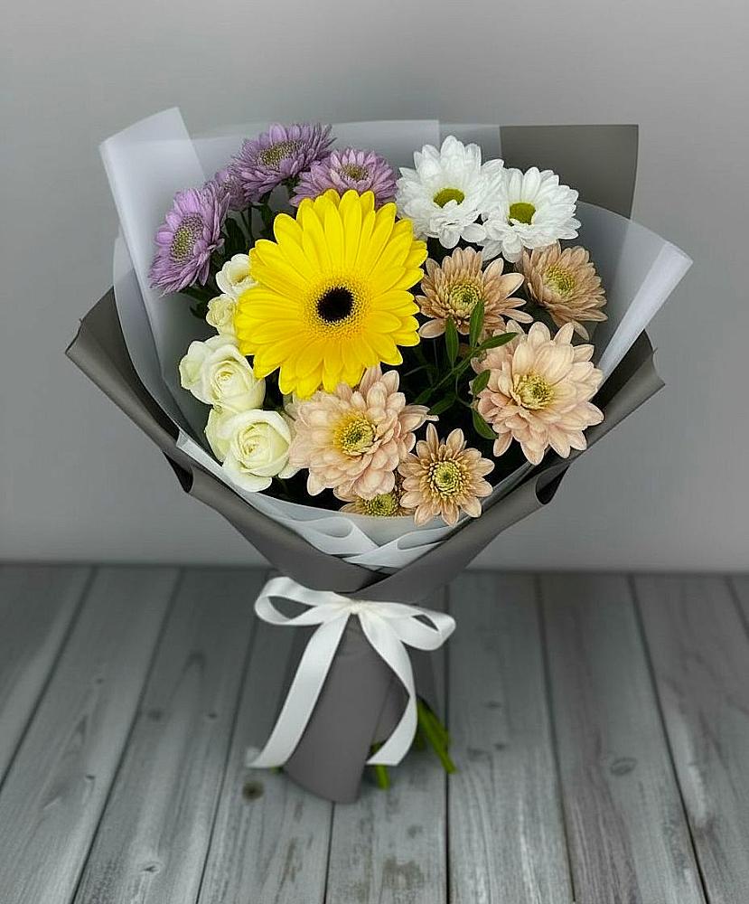 Букет цветов из: Розы, Герберы и Хризантемы в Воротынске