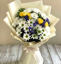 Букет цветов из:  Ирисы, Хризантемы и Розы #REPLACE_PRED# Воротынске