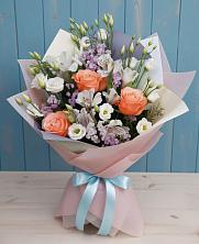 Букет цветов из:  Лизиантусы, Розы, Альстромерии и Гипсофила в Воротынске