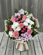 Букет цветов из:  Альстромерии, Гвоздики, Розы и Хризантемы в Воротынске
