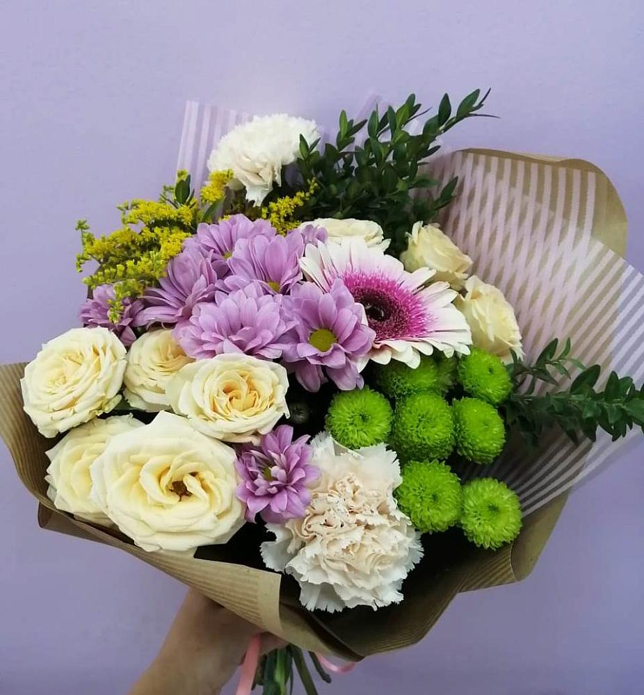 Букет цветов из: Хризантемы, Розы, Гвоздики и Герберы в Воротынске