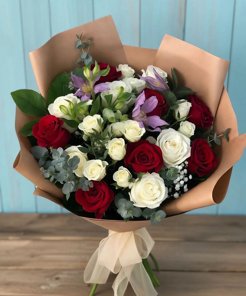 Букет цветов из: Розы и Альстромерии в Воротынске